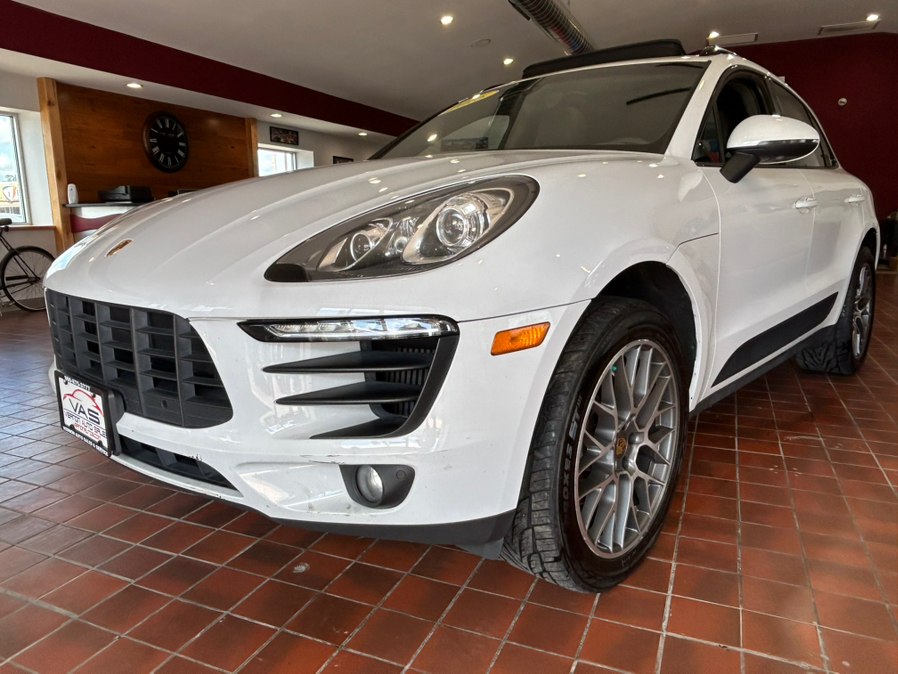 2016 Porsche Macan
