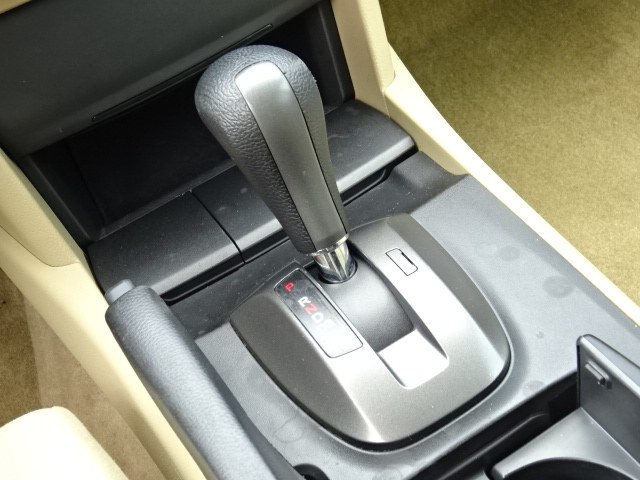2010 Honda Accord LX - Photo 27