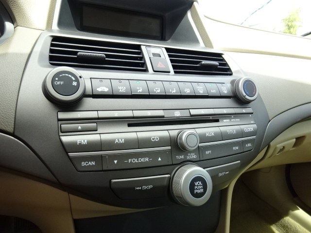 2010 Honda Accord LX - Photo 40