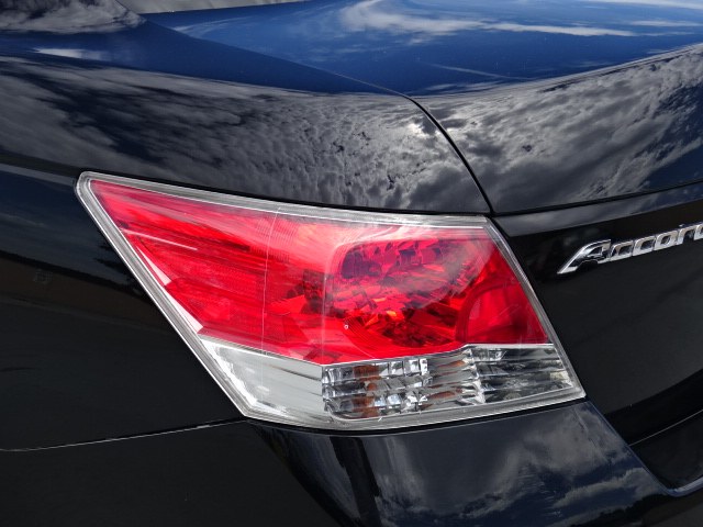 2010 Honda Accord LX - Photo 47