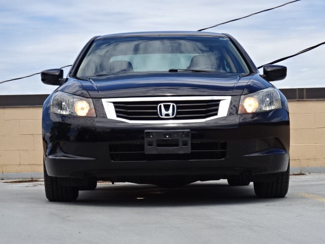 2010 Honda Accord LX - Photo 4