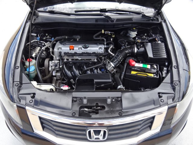 2010 Honda Accord LX - Photo 12