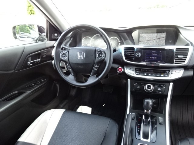 2013 Honda Accord Touring V6 - Photo 52