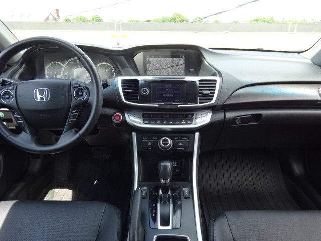 2013 Honda Accord Touring V6 - Photo 33