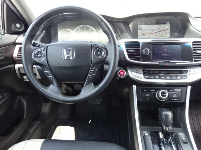 2013 Honda Accord Touring V6 - Photo 49