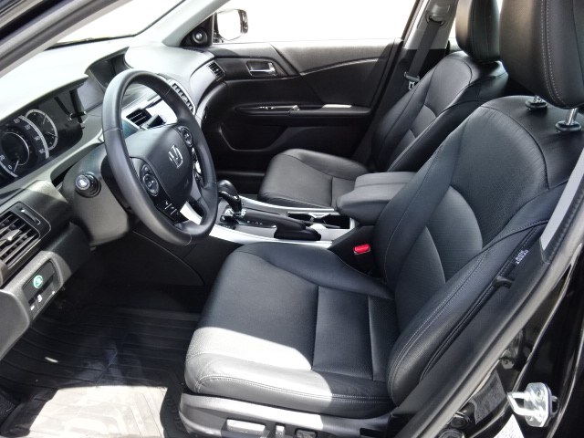 2013 Honda Accord Touring V6 - Photo 23