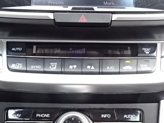 2013 Honda Accord Touring V6 - Photo 43