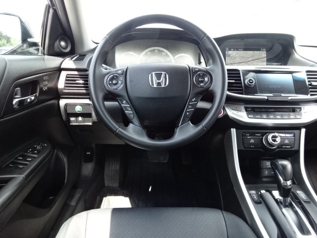 2013 Honda Accord Touring V6 - Photo 35