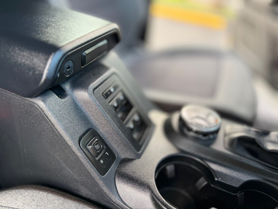 2023 Ford Bronco 4-Door Base - Photo 21