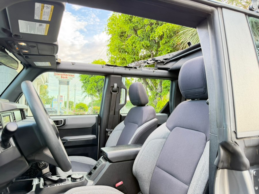 2023 Ford Bronco 4-Door Base - Photo 31
