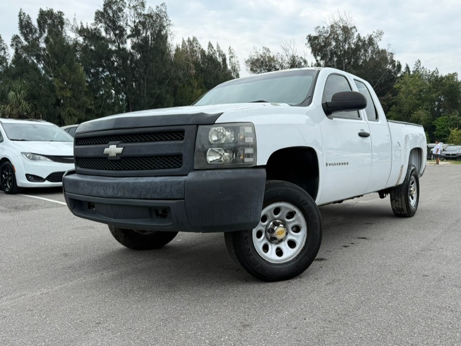 Summit White 2007 Chevrolet Silverado 1500 Pickup Truck Rear-Wheel Drive Automatic