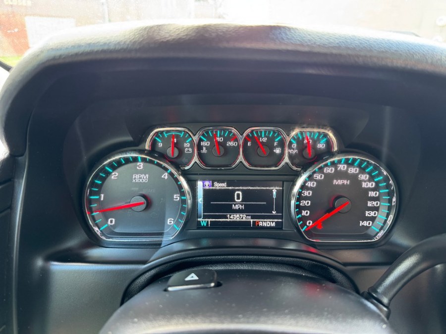 2016 Chevrolet Tahoe LT - Photo 13