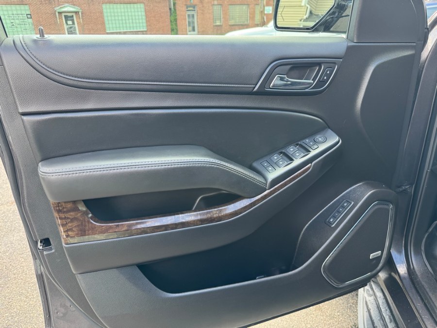 2016 Chevrolet Tahoe LT - Photo 11