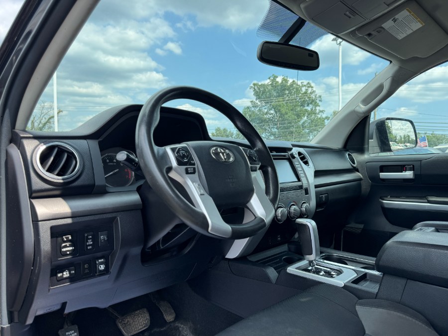 2015 Toyota Tundra SR5 - Photo 13
