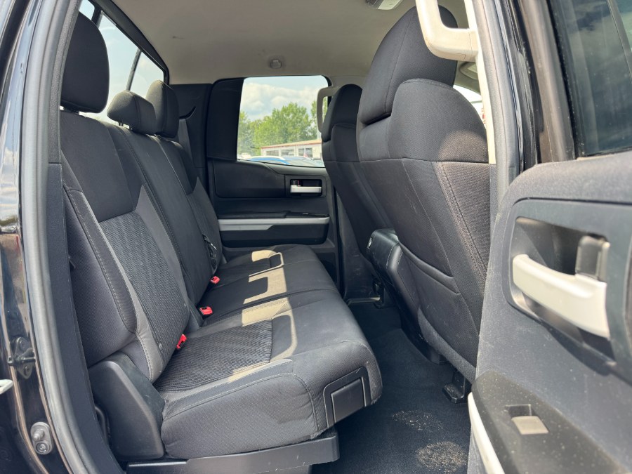 2015 Toyota Tundra SR5 - Photo 16