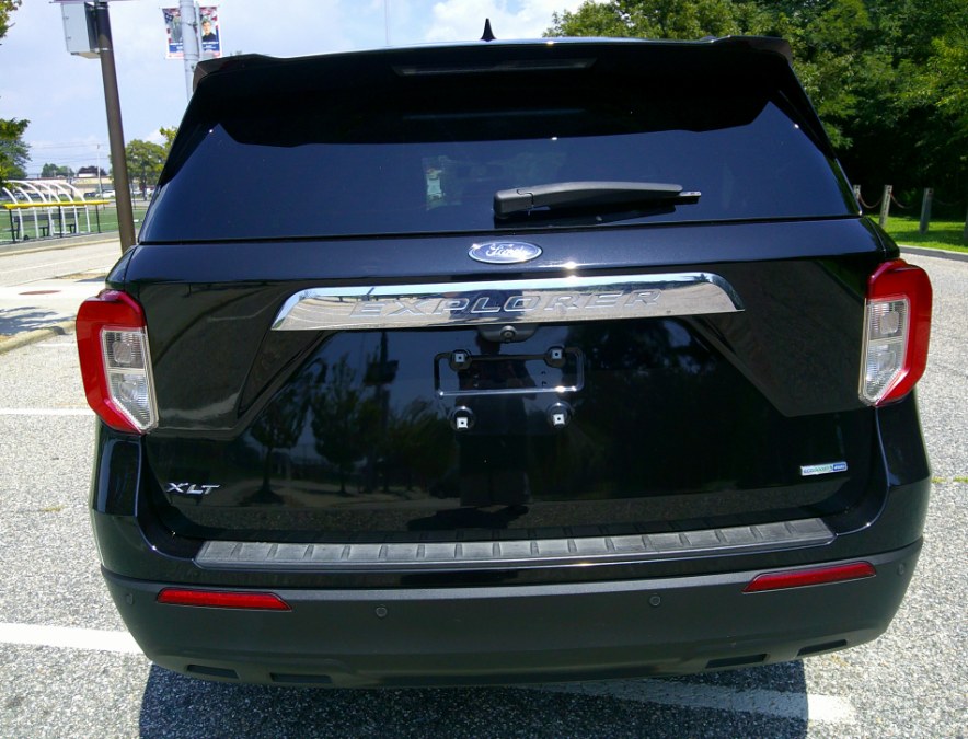 2020 Ford Explorer - $12,977