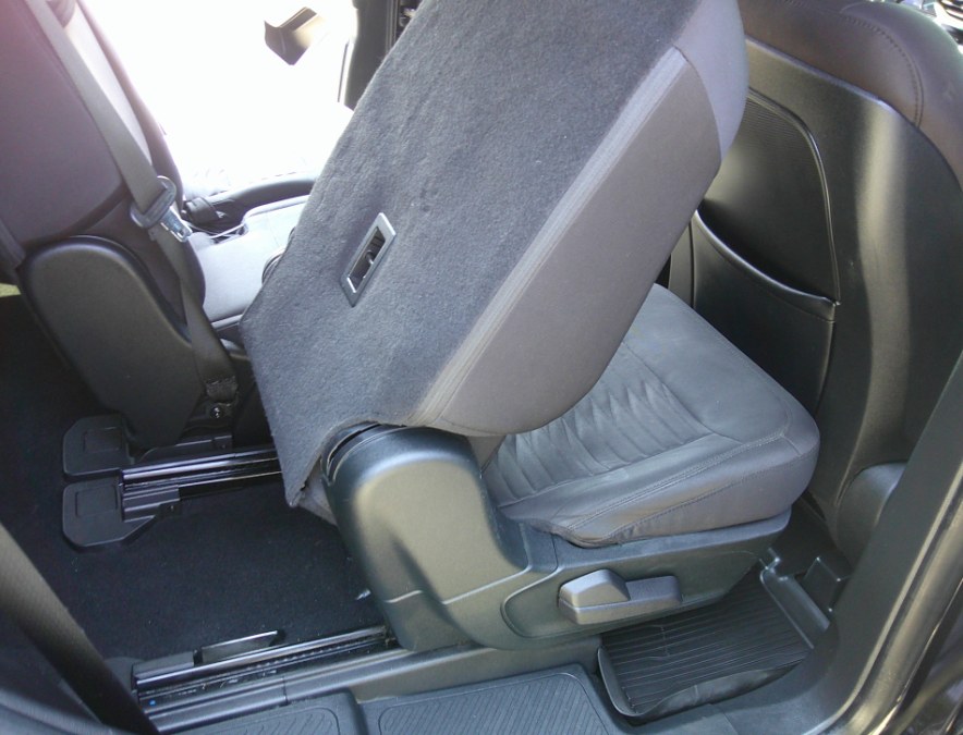2020 Ford Explorer - $12,977