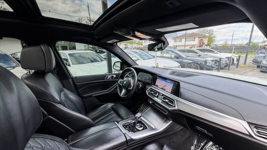 2020 BMW X5 M50i - Photo 23