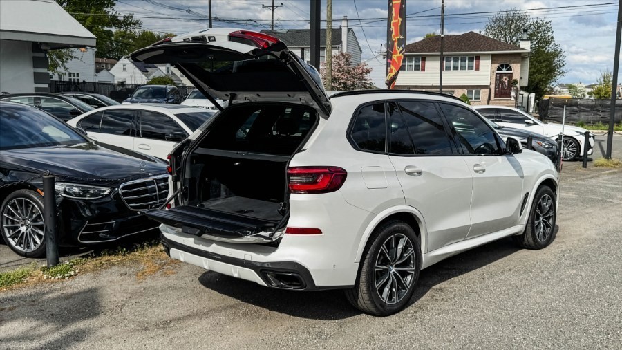 2020 BMW X5 M50i - Photo 10