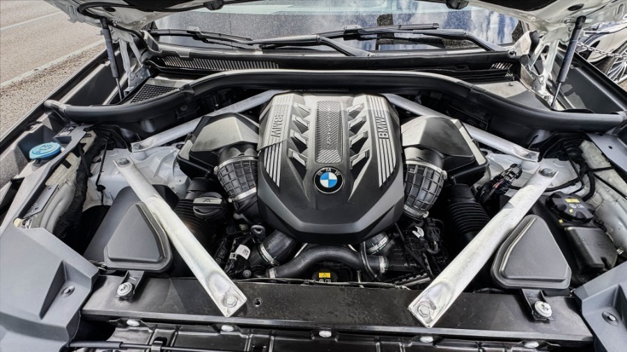 2020 BMW X5 M50i - Photo 17
