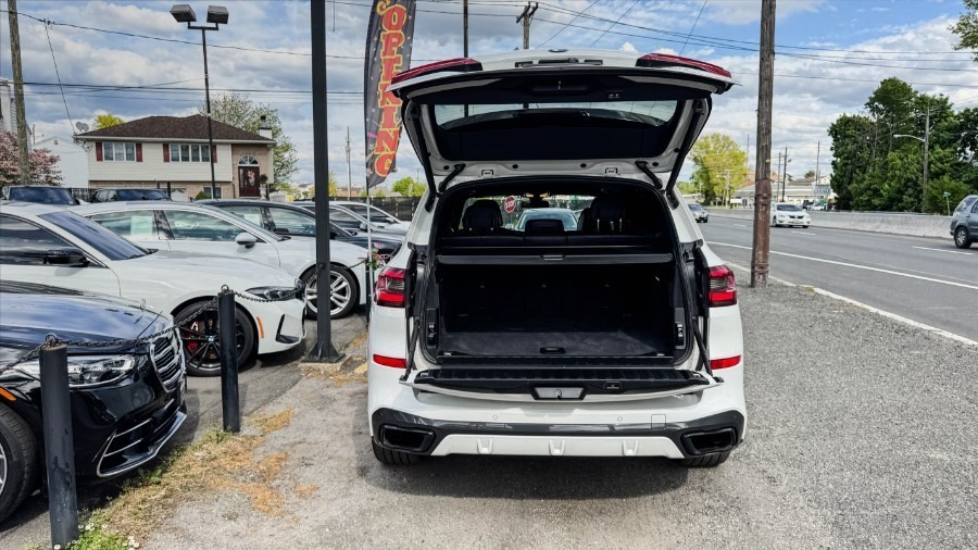 2020 BMW X5 M50i - Photo 13