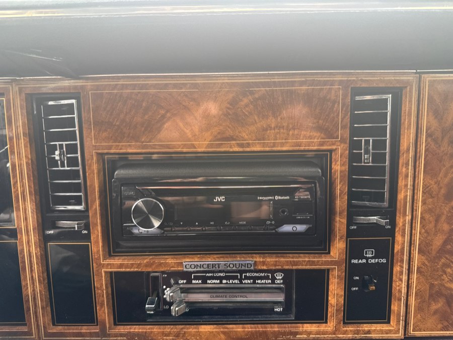 1985 Buick Riviera - Photo 6