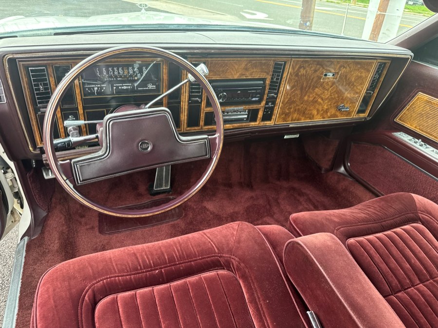 1985 Buick Riviera - Photo 9