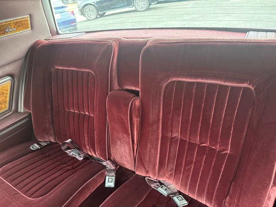 1985 Buick Riviera - Photo 8
