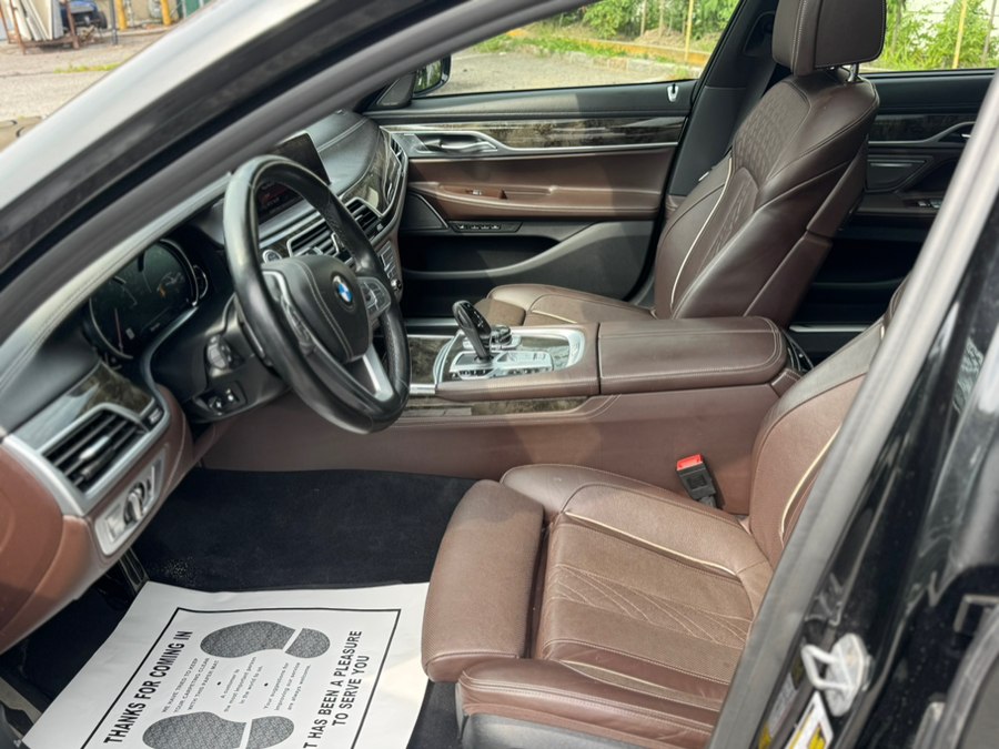 2019 BMW 7 Series 750i - Photo 10