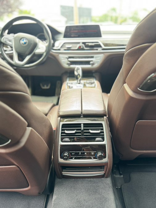 2019 BMW 7 Series 750i - Photo 16