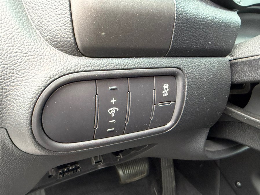 2017 Kia Forte LX - Photo 26