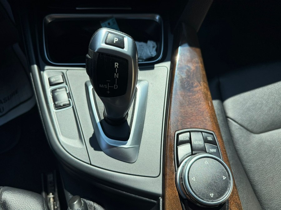 2015 BMW 3 Series 328i - Photo 22