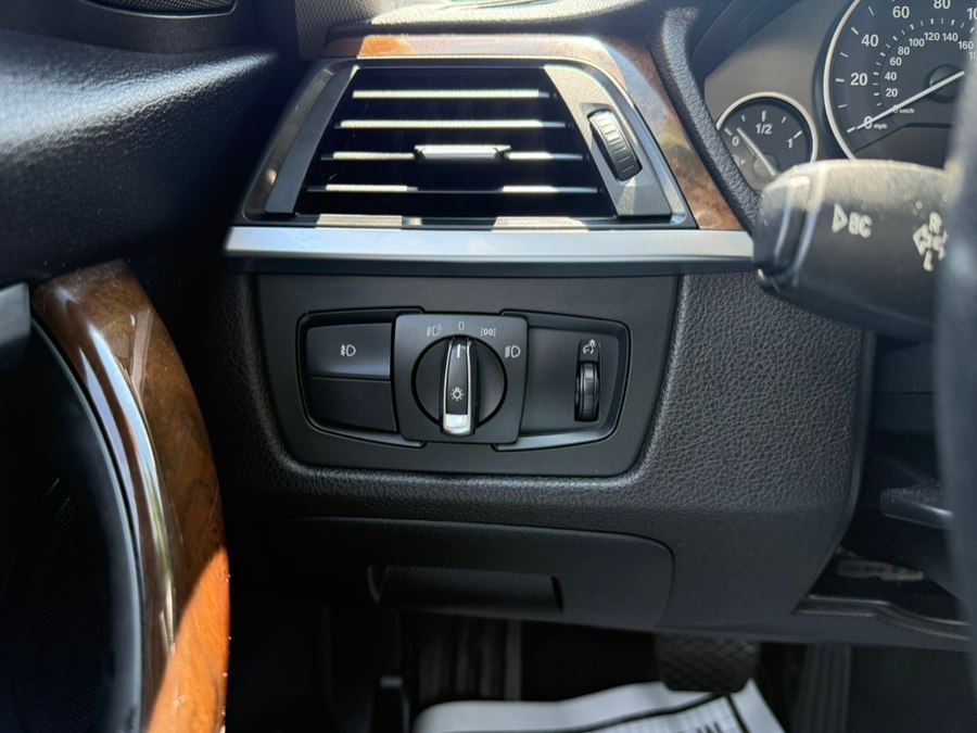 2015 BMW 3 Series 328i - Photo 19