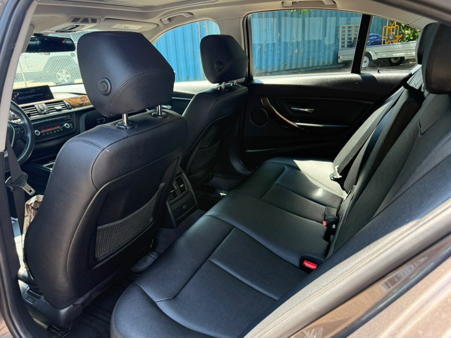 2015 BMW 3 Series 328i - Photo 15
