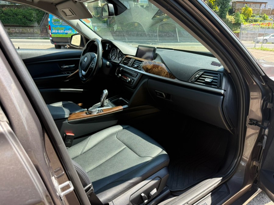 2015 BMW 3 Series 328i - Photo 17