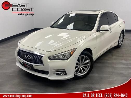 2017 INFINITI Q50