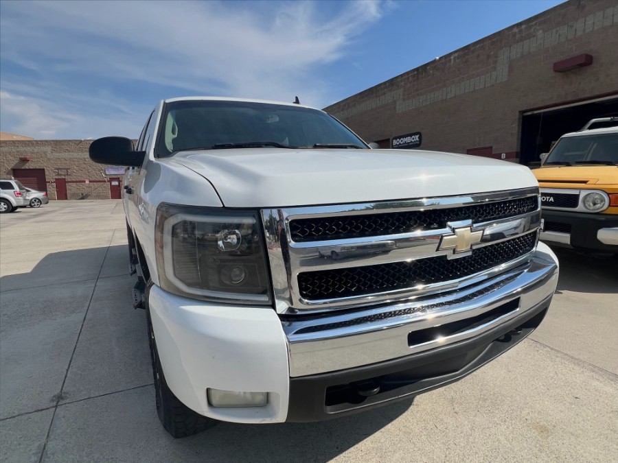 2010 Chevrolet Silverado 1500 LT - Photo 3