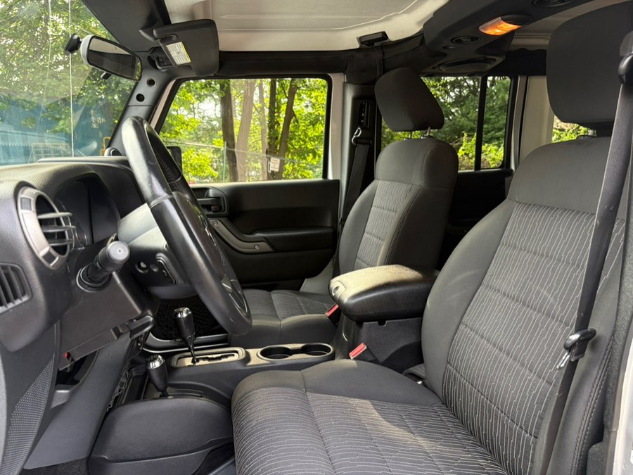 2011 Jeep Wrangler Unlimited Sport - Photo 10