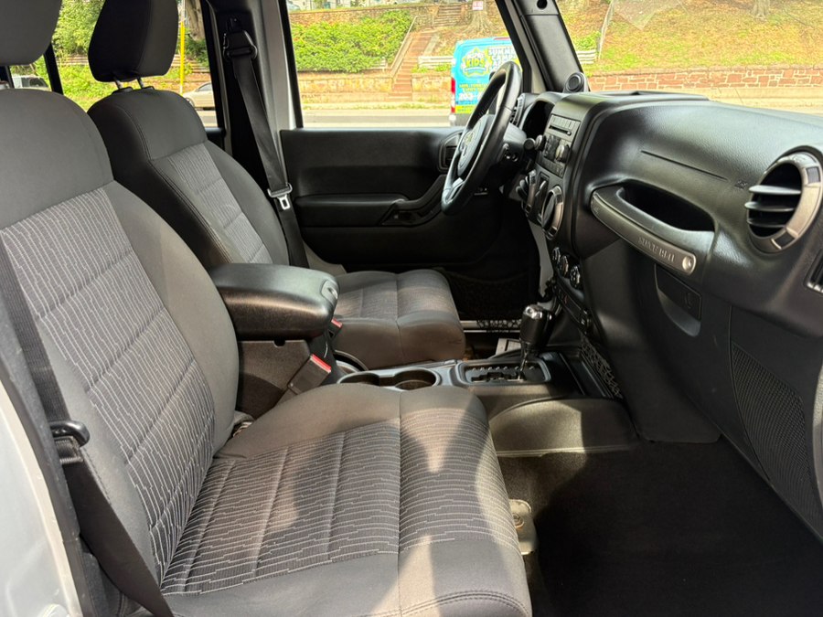 2011 Jeep Wrangler Unlimited Sport - Photo 15