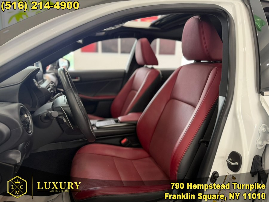 2024 Lexus IS 300