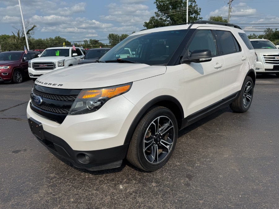 Used 2015 Ford Explorer in Ortonville, Michigan | Marsh Auto Sales LLC. Ortonville, Michigan