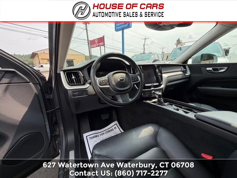 2018 Volvo XC60 Momentum - Photo 21