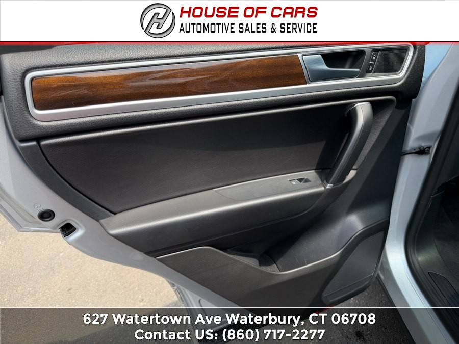2016 Volkswagen Touareg Lux - Photo 56