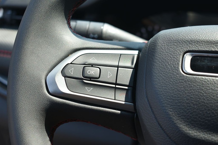 2025 Jeep Compass Trailhawk - Photo 14