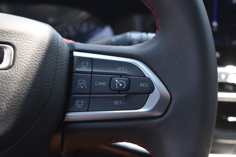 2025 Jeep Compass Trailhawk - Photo 15