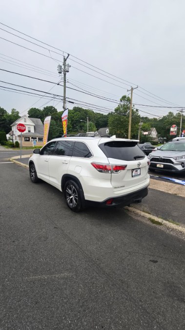Used 2016 Toyota Highlander in Hamden, Connecticut | Adonai Auto Sales LLC. Hamden, Connecticut