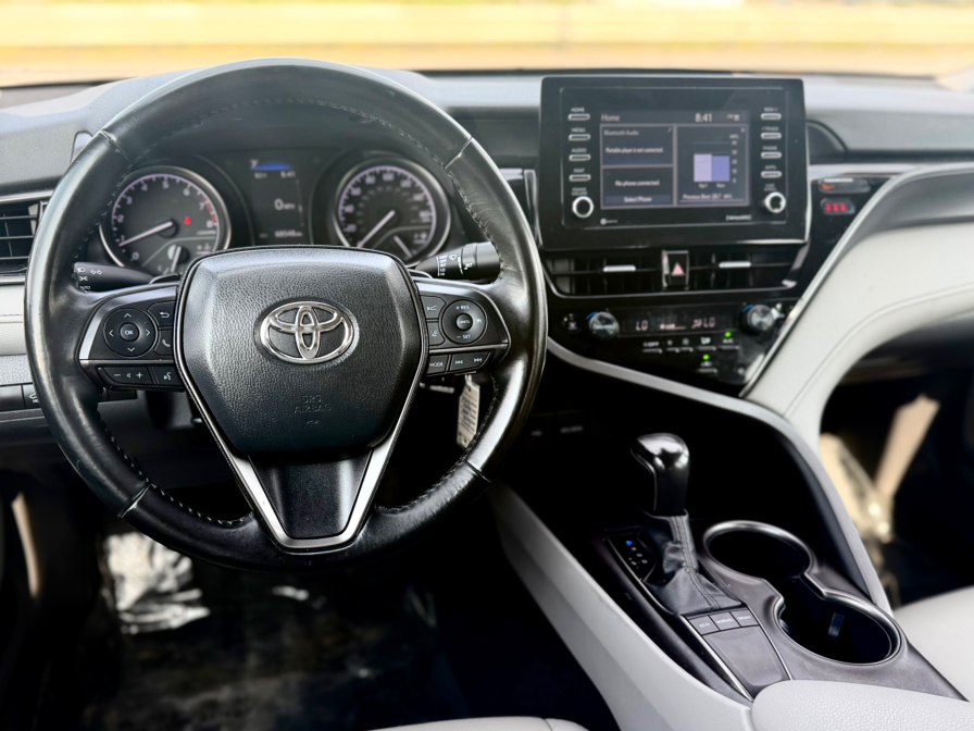 2023 Toyota Camry SE - Photo 12