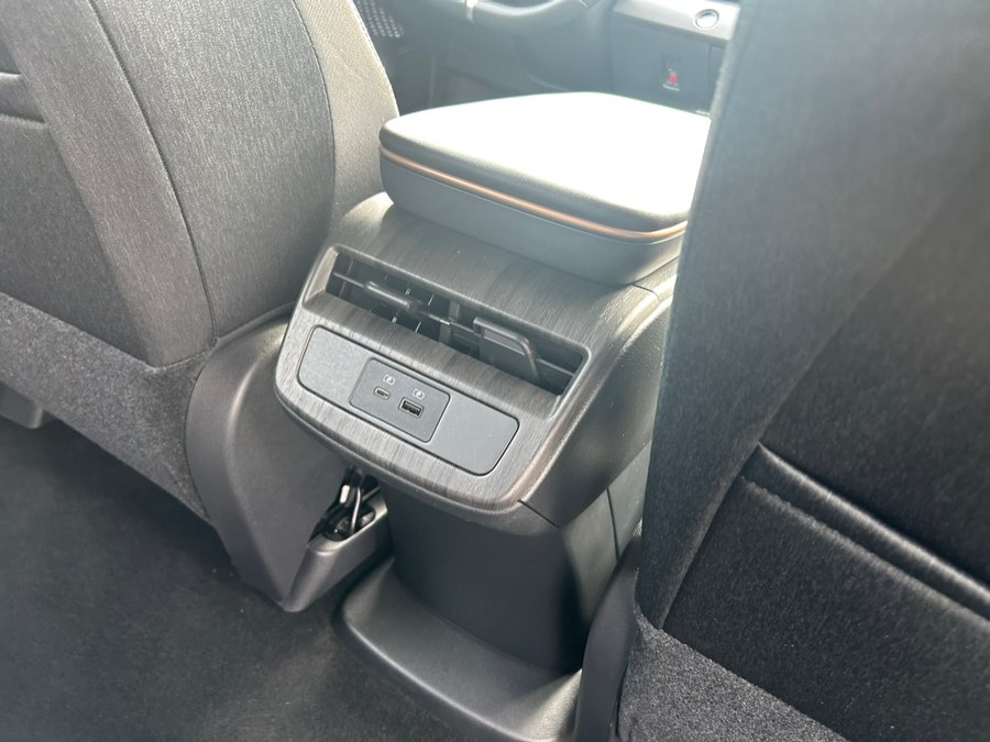 2024 Nissan ARIYA Venture+ - Photo 42