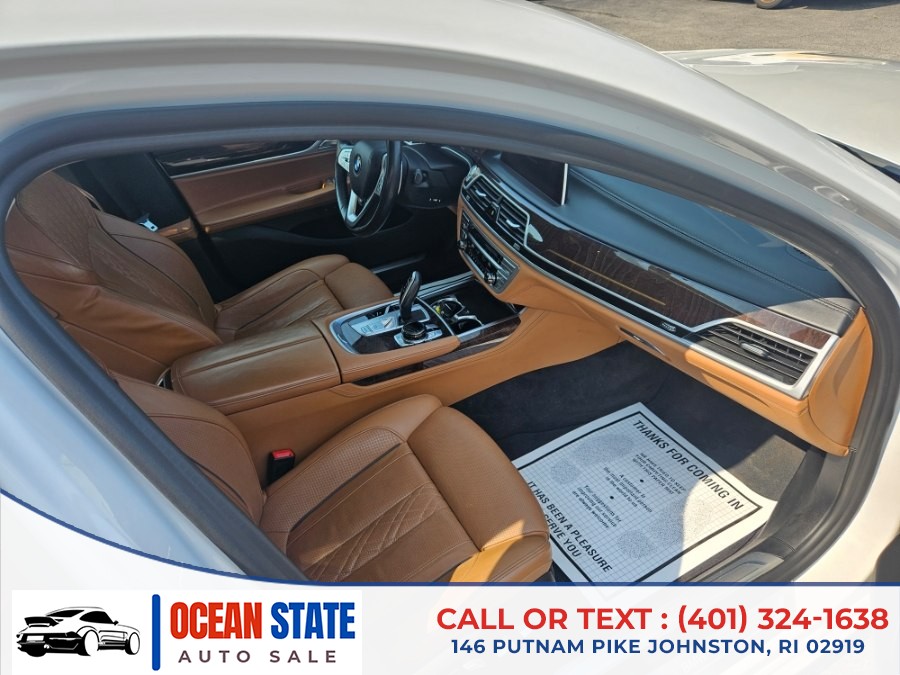 2020 BMW 7 Series 750i - Photo 12