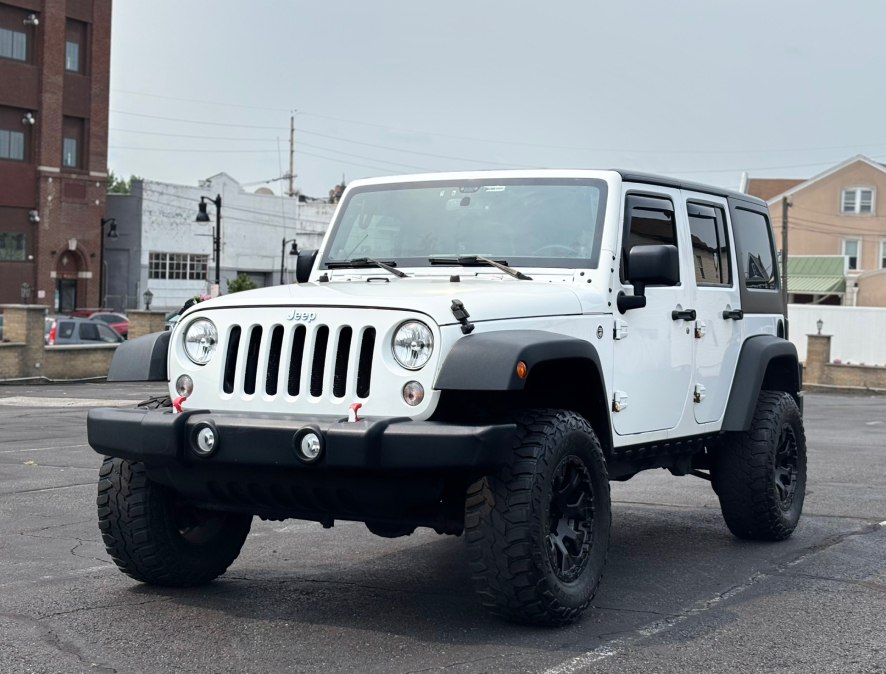 Used 2014 Jeep Wrangler Unlimited in Garfield, New Jersey | Benz and Beemer. Garfield, New Jersey